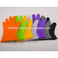 FDA Food Customized Nonstick Anti-Rutsch-Küche Essential Hitzebeständige Silikon Kochen Ofen Mitts / BBQ Grill Handschuhe